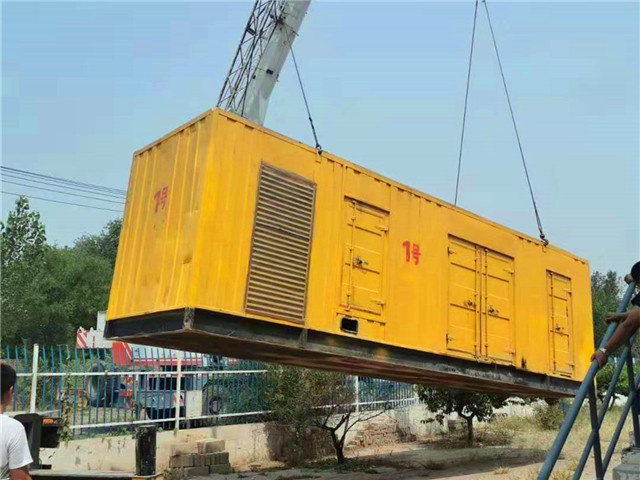 乌马河300KW柴油发电机组油耗是多少？